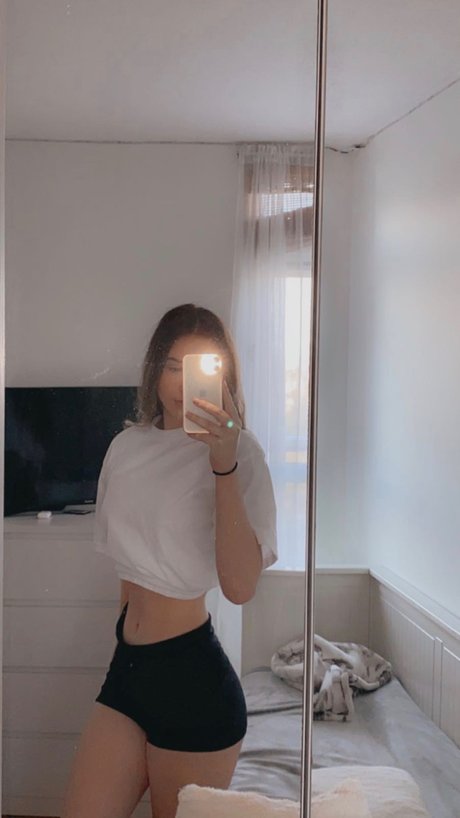 チェコのティーンズオンリーファンズ 裸 ギャラリー