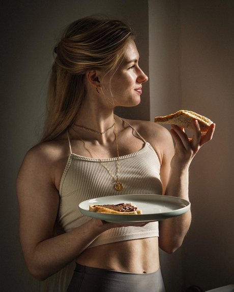 中出し 主観 オンリーファンズ ホットセックス 画像