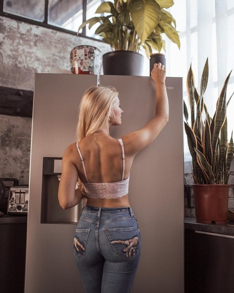 大きな黒いチンポ オンリーファンズ 美しいポルノ 写真