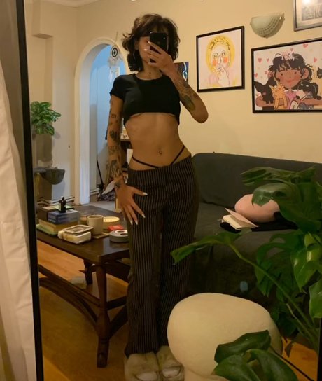 Ciciguener ポルノスター 写真