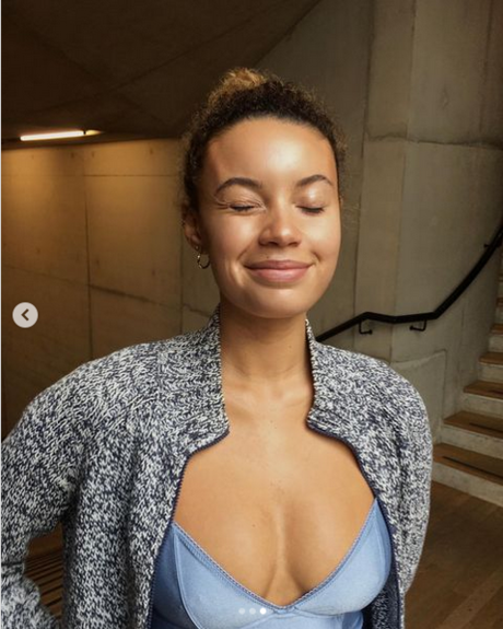 Lara never laura 最高のスター 写真