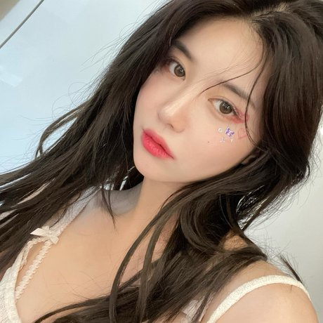 Lee Hayun_ ポルノスター 画像