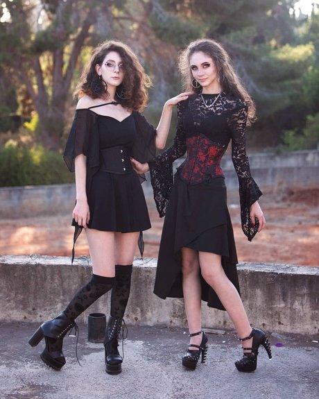 Nico Aroy 高品質モデル 写真