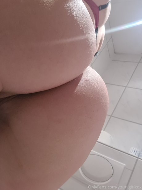 Mirjam Cherie ポルノスター 裸 画像