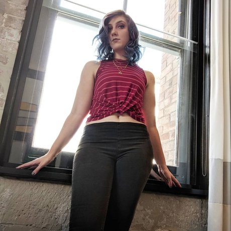 Mel Capperino Garcia アダルトスター 写真