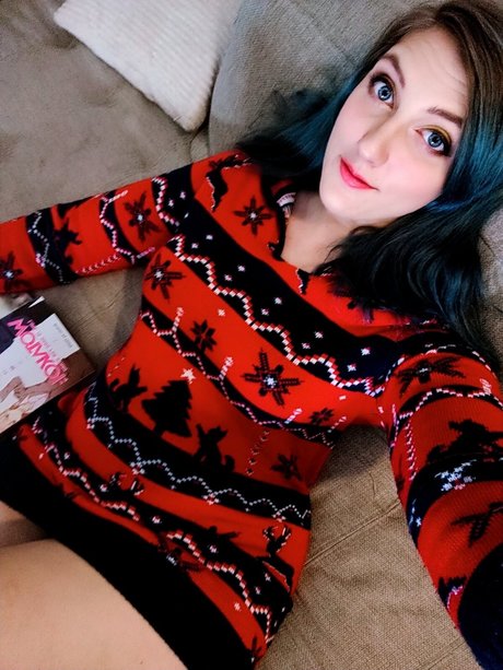 巨乳カップルオンリーファンズ 可愛い 写真