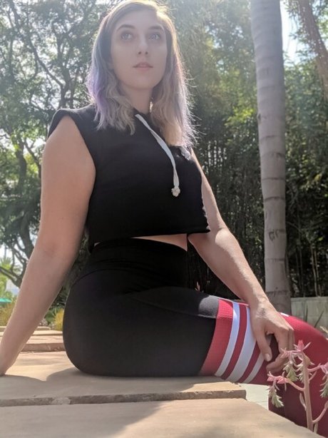 足 マンコ オンリーファンズ ポルノ ギャラリー