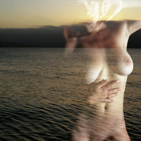 Uli Krown_ ヌードスター 写真