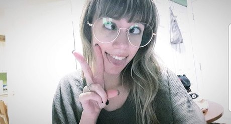 小柄な足オンリーファンズ 美しい裸 写真