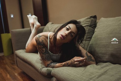 Evelyn Perez ポルノスター ヌード 写真