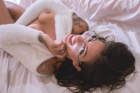 Evelyn Perez HD女優 画像