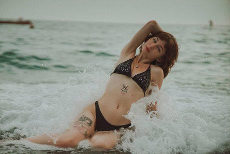 柔軟なティーンオンリーファン セクシー裸 写真