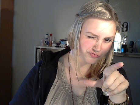 Otoni Ogni ヌードのポルノスター アーカイブ