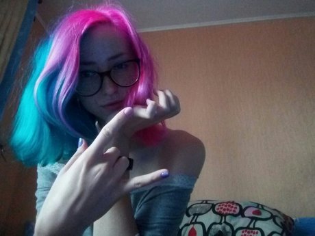 Eliza Satu 美しいモデル アーカイブ