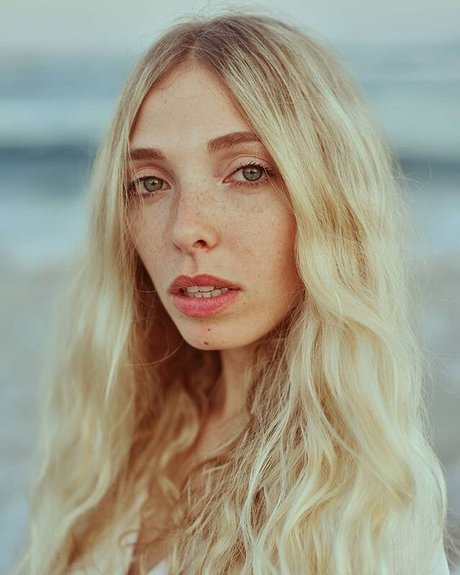 フィットネスベイビーオンリーファンズ 美しい 写真