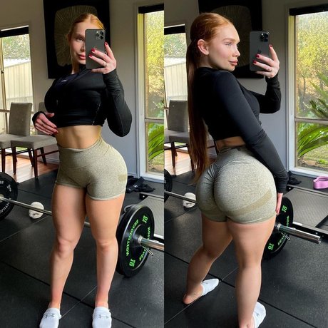 Amber J Smith アートスター アーカイブ