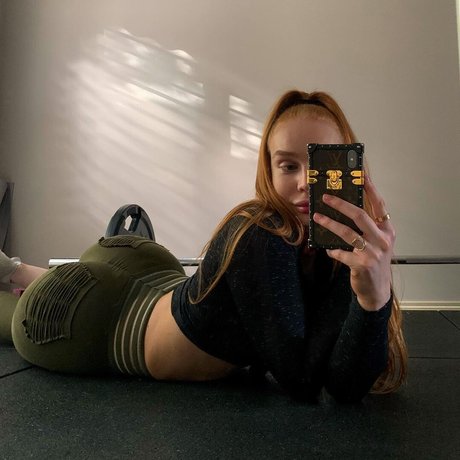 Amber J Smith エロティックモデル 画像