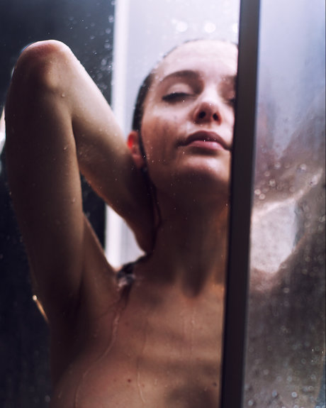 Ave Maria_ エロティックモデル ギャラリー