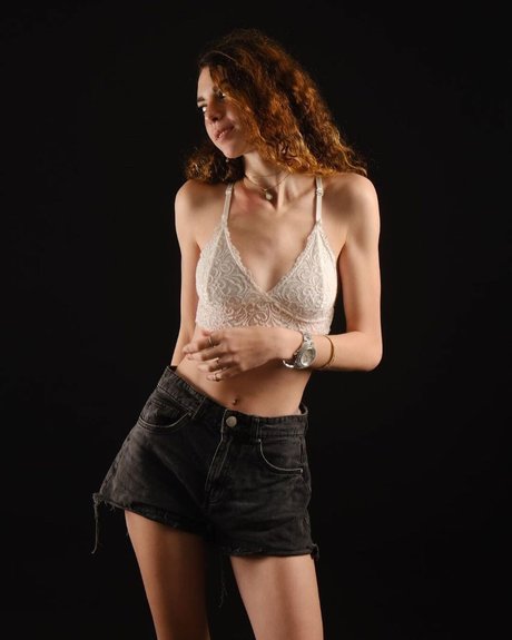 Eden Ayalon_ 美しいスター 写真