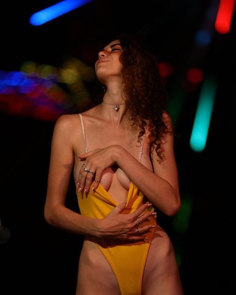 Eden Ayalon_ ポルノスター 素敵 写真