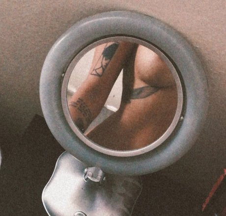 Egexbasoglu アートポルノスター 写真