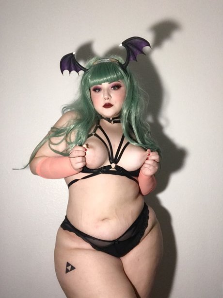 Miss Adrienne Park_ トップスター 写真