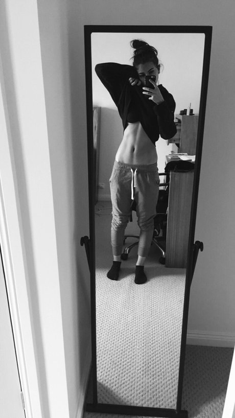 曲線美のランジェリーオンリーファンズ アートxxx 写真