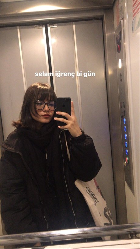 ぽっちゃりティーンオンリーファンズ アダルト 写真