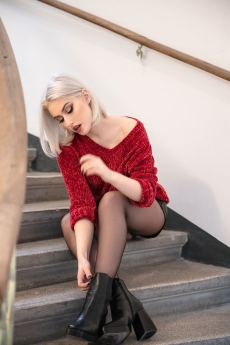 Alexandra Frenkel xxxポルノスター ギャラリー