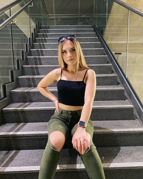 裸の足のオンリーファンズ 美しい裸 ギャラリー