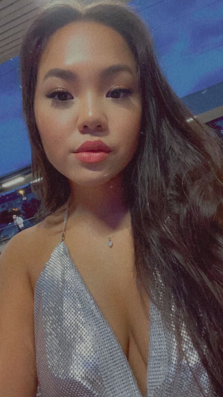 弁護士オンリーファンズ エロチック 写真