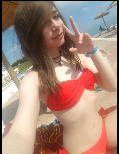 Csillabu 可愛いモデル 画像