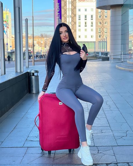 Dianna Petrova 美しいモデル 写真