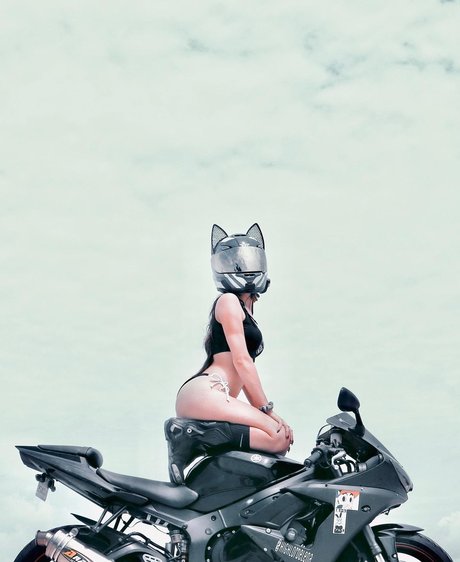 Highlordelena ヌードモデル 画像