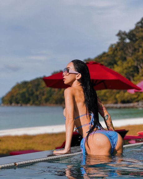 Leng Yein ポルノスター 写真