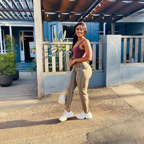 Sharon Gambu プロフィール写真