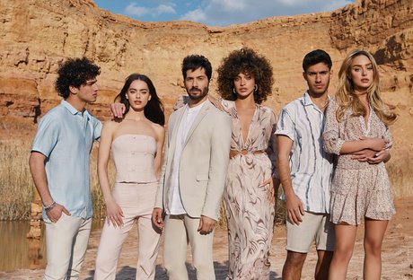 Yael Shelbia 高品質スター 画像