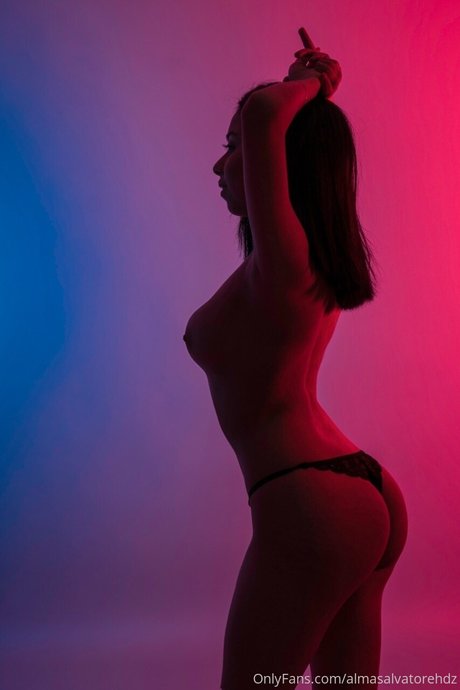 Alma Hernandez ポルノスター 可愛い 画像