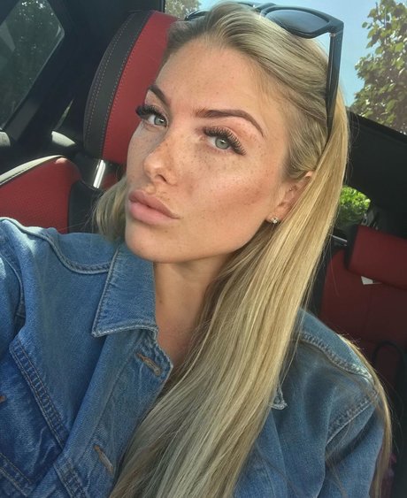 Bethany Samuels ポルノモデル 画像