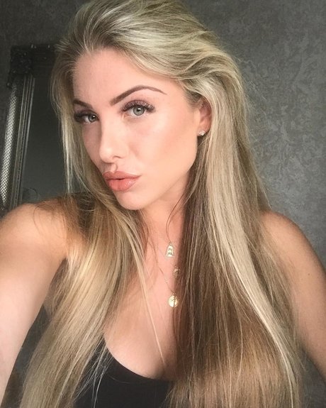 Bethany Samuels 可愛い女優 写真