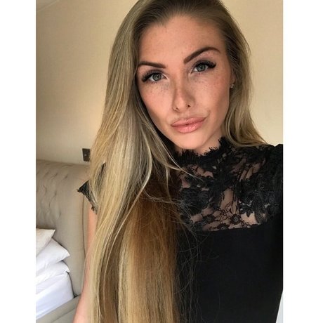 Bethany Samuels エロティックなモデル 画像