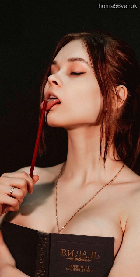 Homaavenok 裸の女優 写真