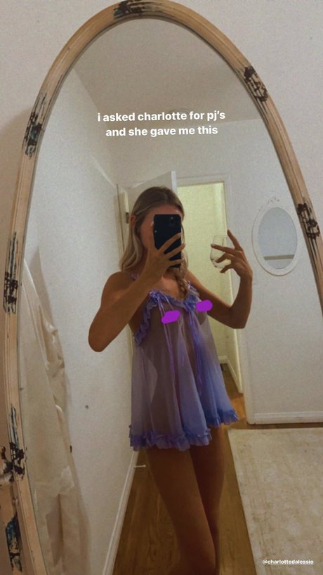 中出し 主観 オンリーファンズ アートポルノ 写真