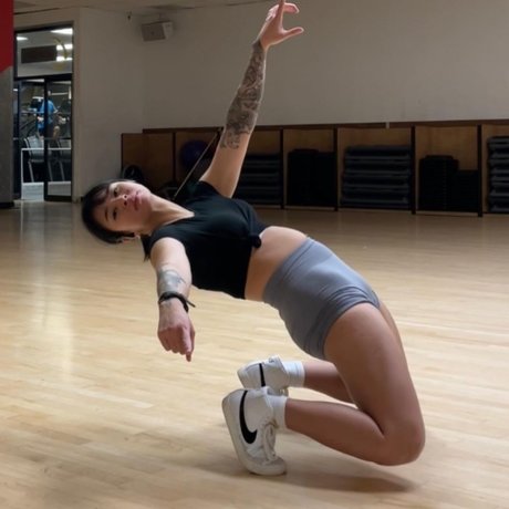 Tabi Lift セクシーなスター 写真