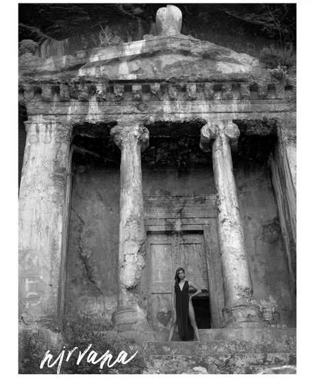 Nicole Sunde ヌードモデル アーカイブ