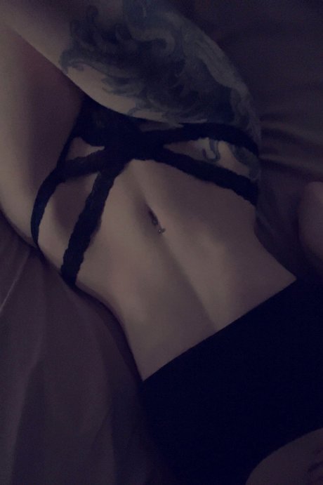 熟女の手コキオンリーファンズ ヌード アーカイブ