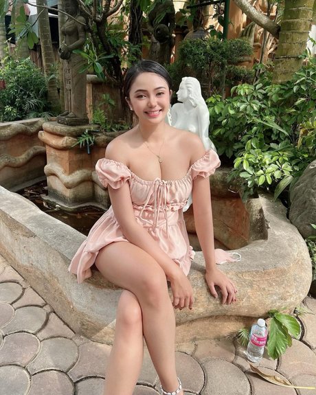 フィスティングオンリーファンズ セクシーヌード 写真