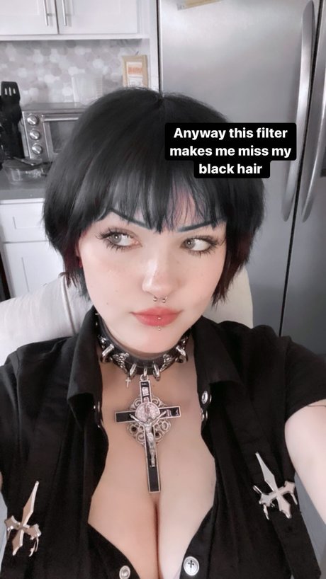 巨大ディルドオンリーファンズ アダルト無料 画像