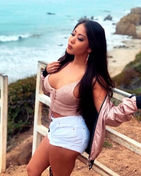 Jennybabas ホットモデル 写真