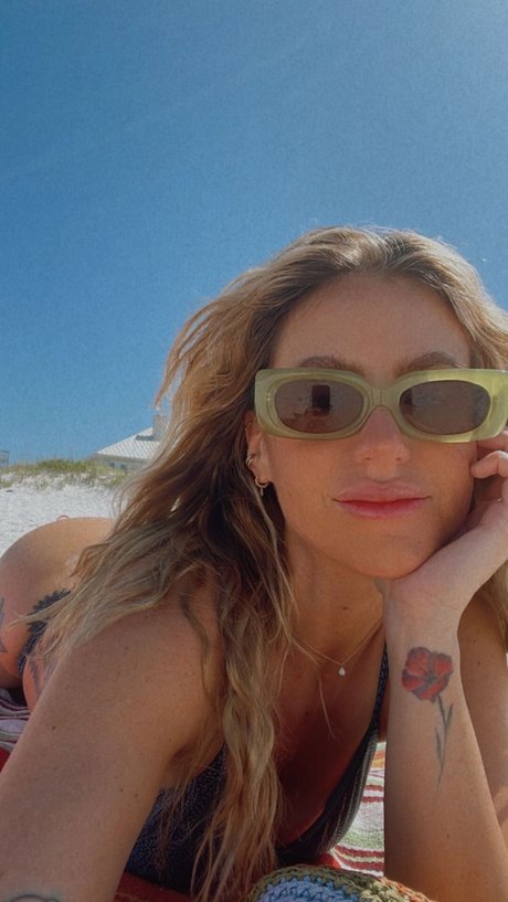 Twerk Mama アートスター ギャラリー